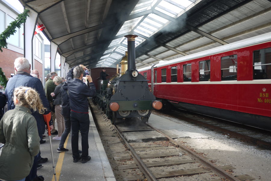 Show image of mystery photo   